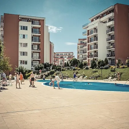In Panorama Fort Apartcomplex سفيتي فلاس